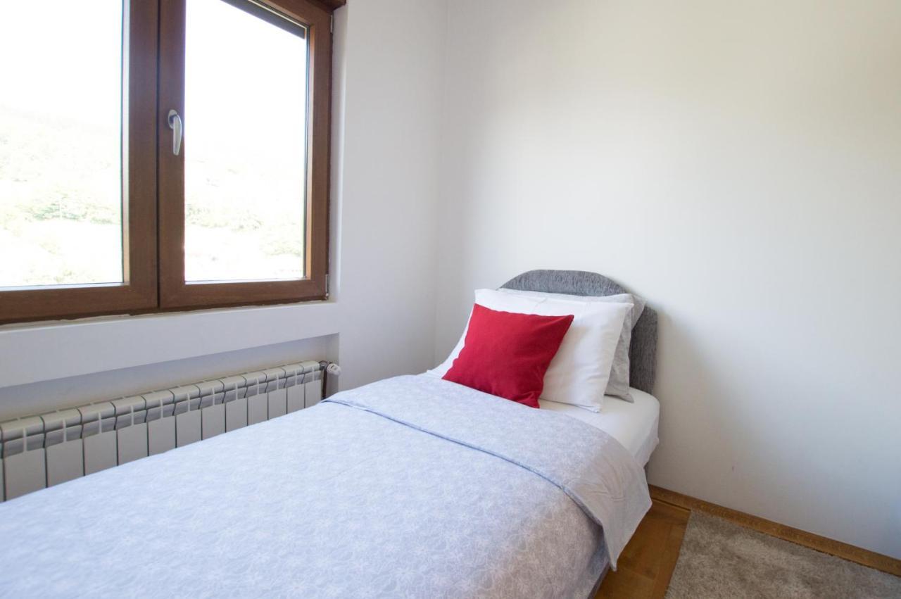 Apartment Holiday Колашин Екстер'єр фото